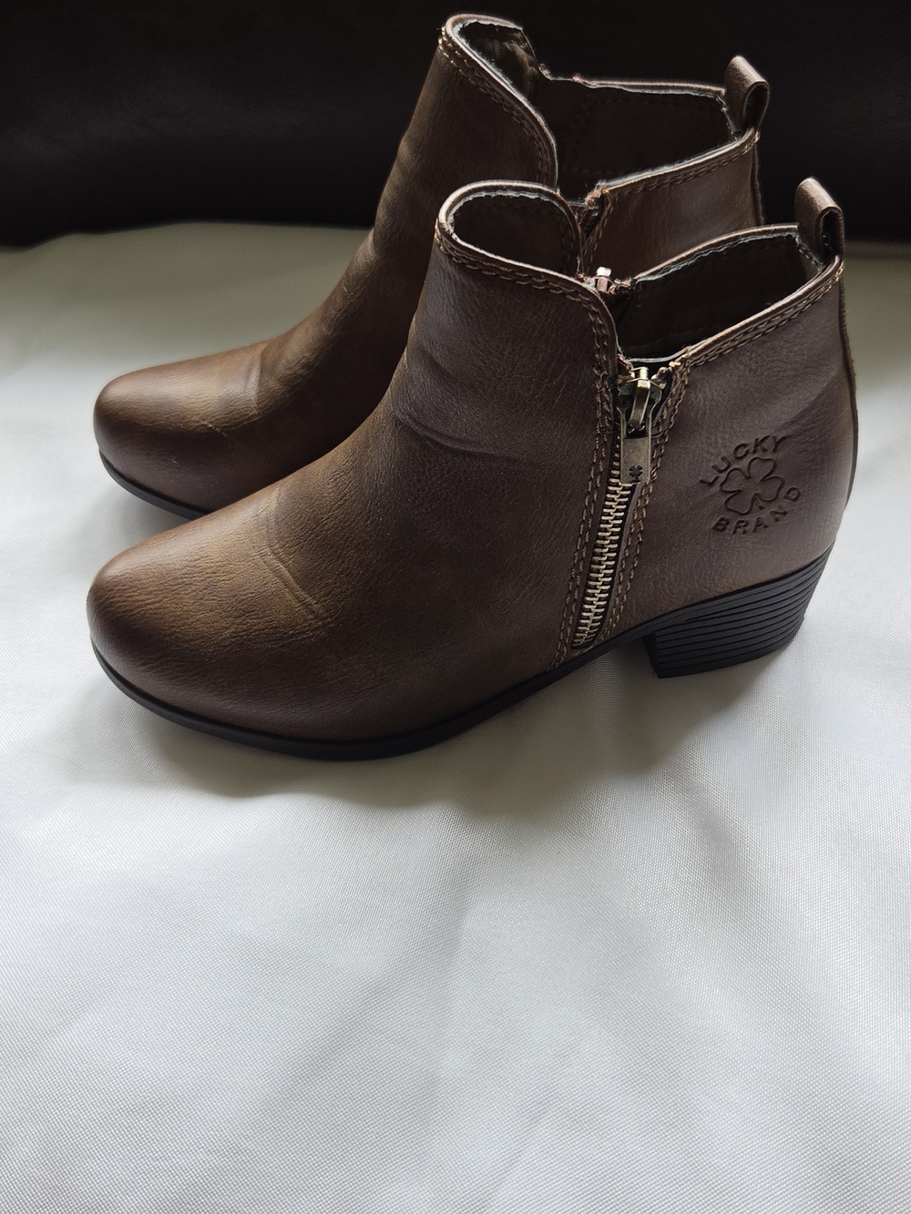 Lucky Brand Girl's Brown Leather-Look Ankle Booties with Side Zip Size: 3